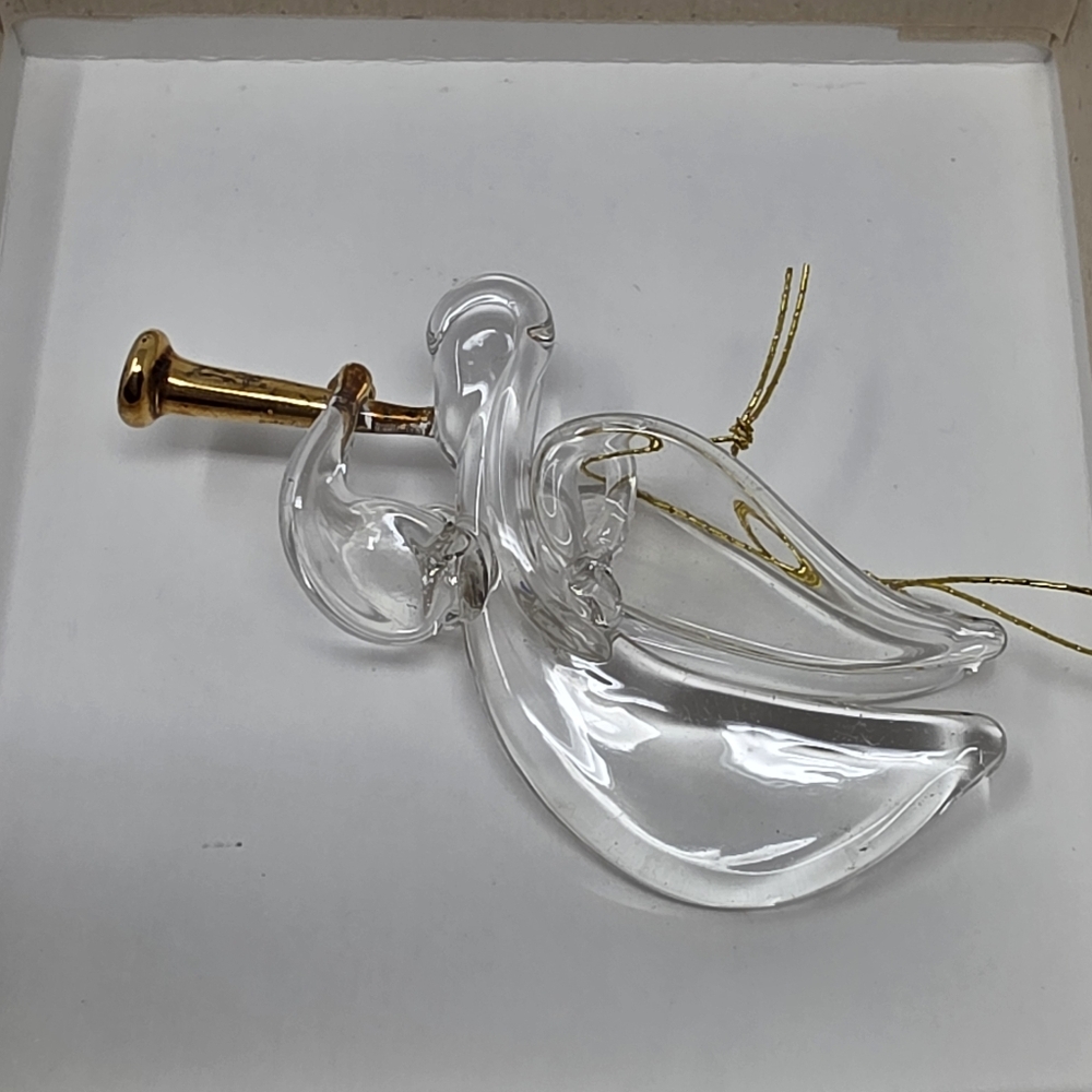 Vintage Art glass Fused angel Christmas ornament in Excellent condition